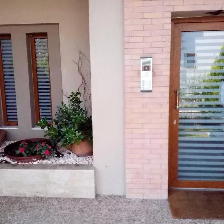 Ritsa Peraía