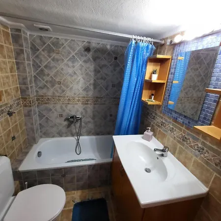 아파트 Ritsa Peraía